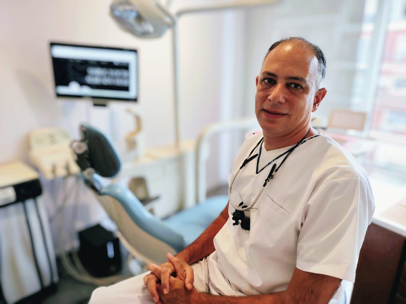 Dr. Isaac F. Meta in his dental practice, Buenos Aires